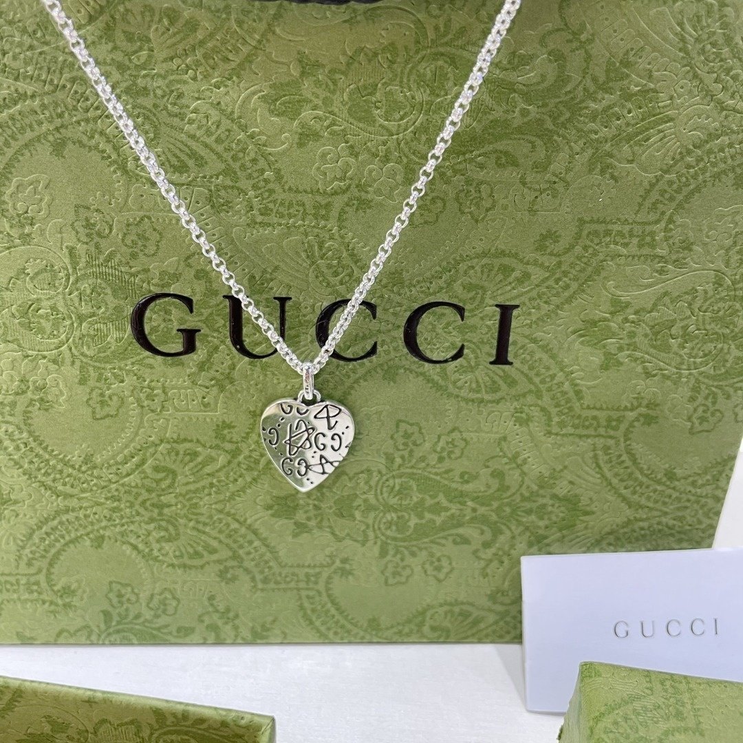 Gucci Sterling Silver Heart and Skull Necklace - Image 3