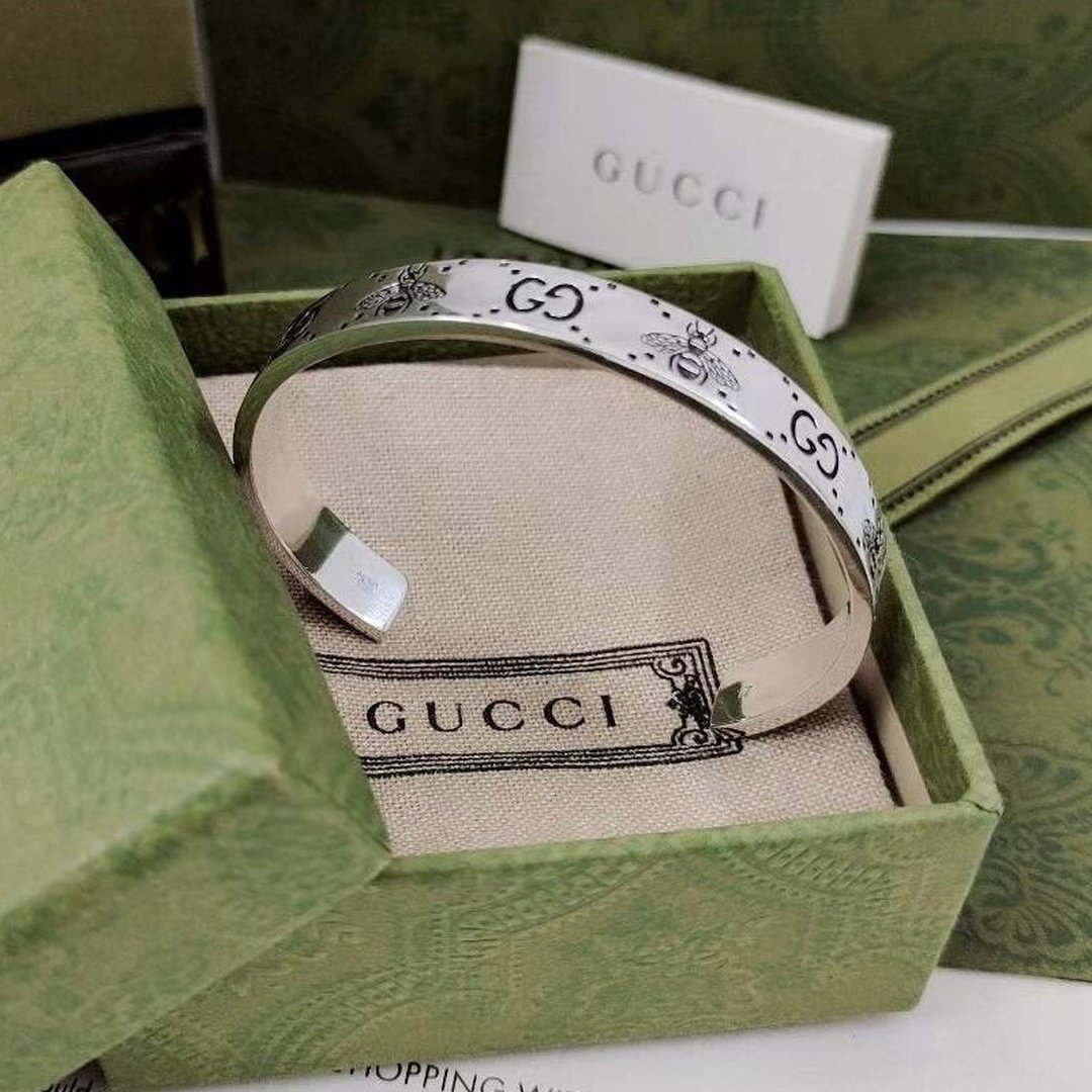 Gucci Double G Bee Sterling Silver Bracelet