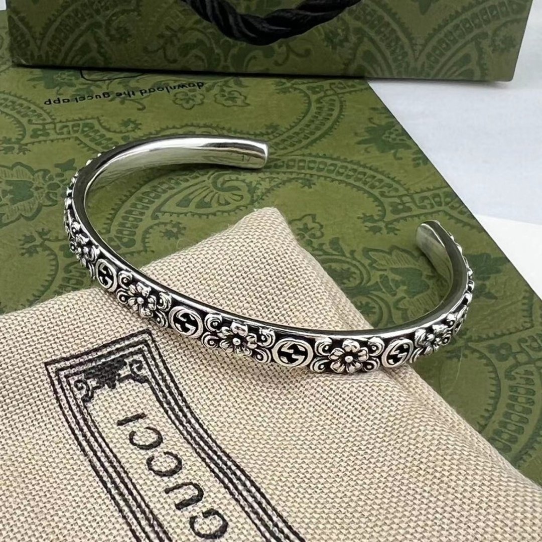 Gucci Double G Interlocking Vine Flower Silver Bracelet