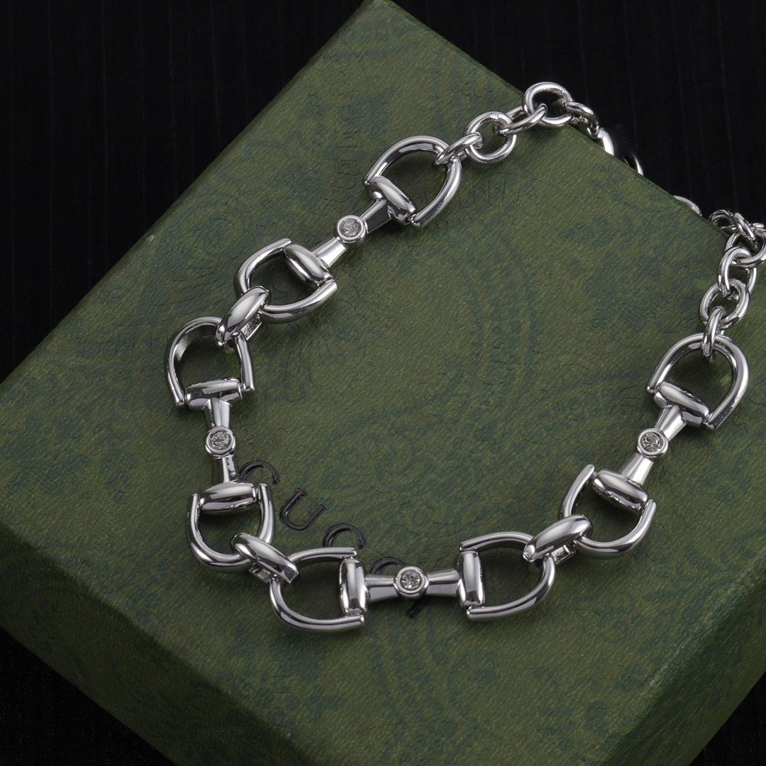 Gucci Sterling Silver Suit Bracelet - Image 3