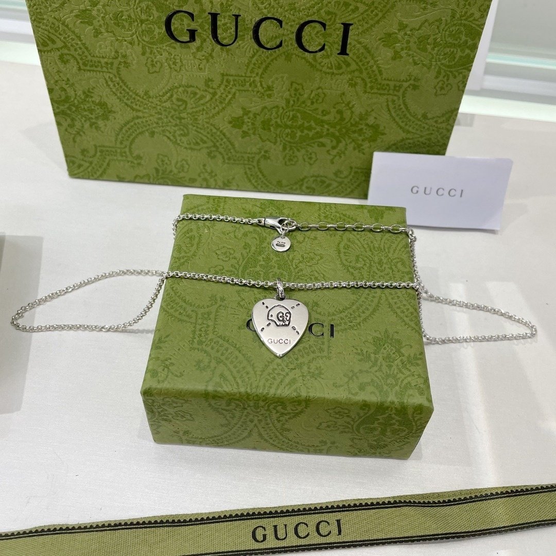 Gucci Sterling Silver Heart and Skull Necklace - Image 5